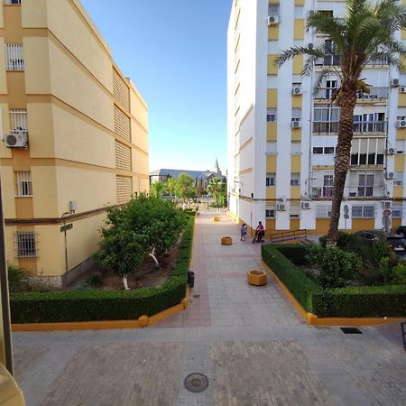 Apartamento Celia Σεβίλλη Εξωτερικό φωτογραφία